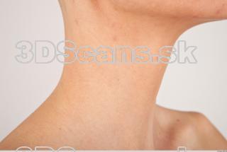 Photo reference of neck 0002